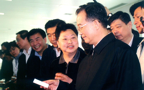 2006年温家宝总理第二次视察太极集团